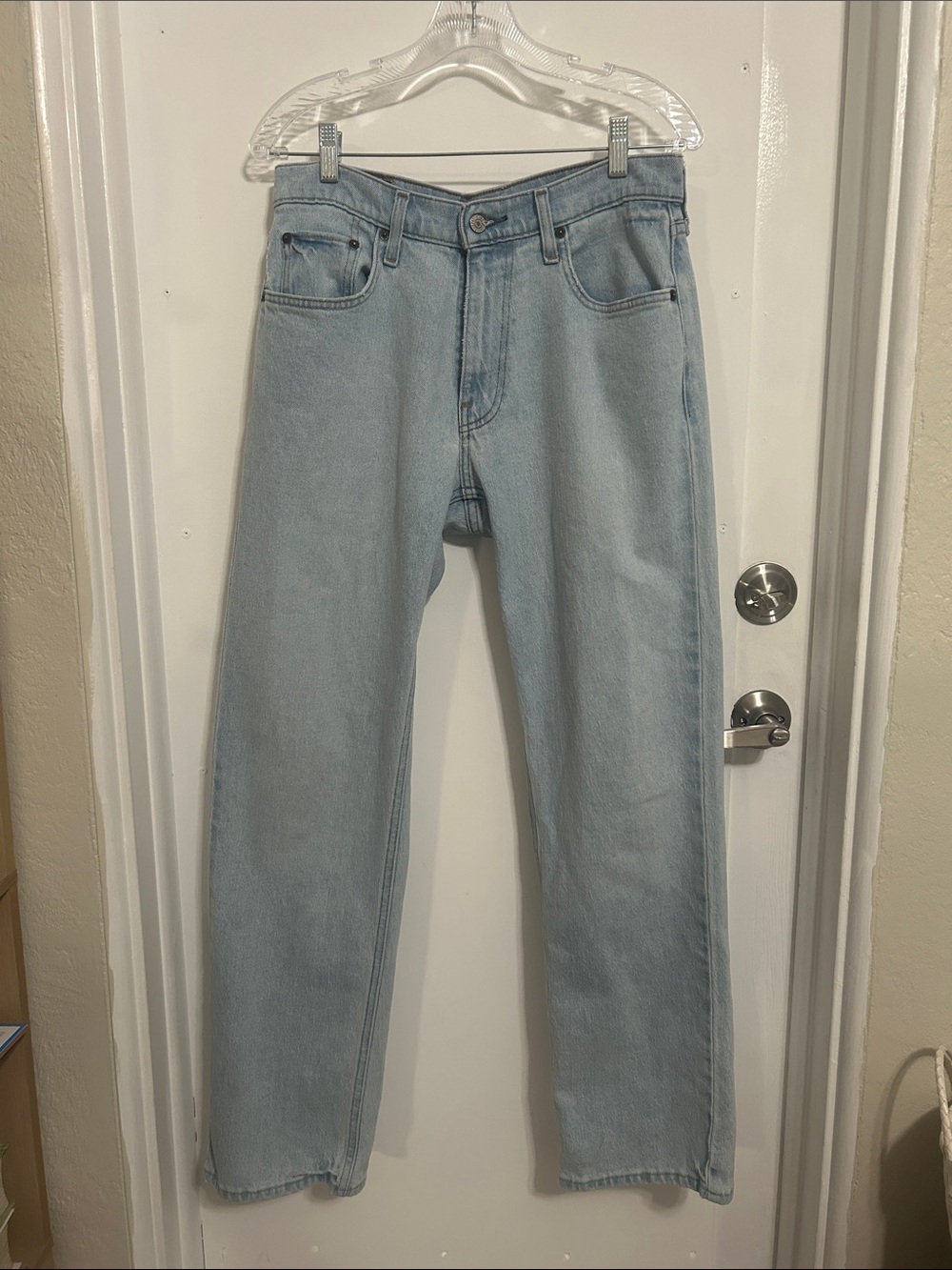 Light Wash Men’s Straight Leg Jeans